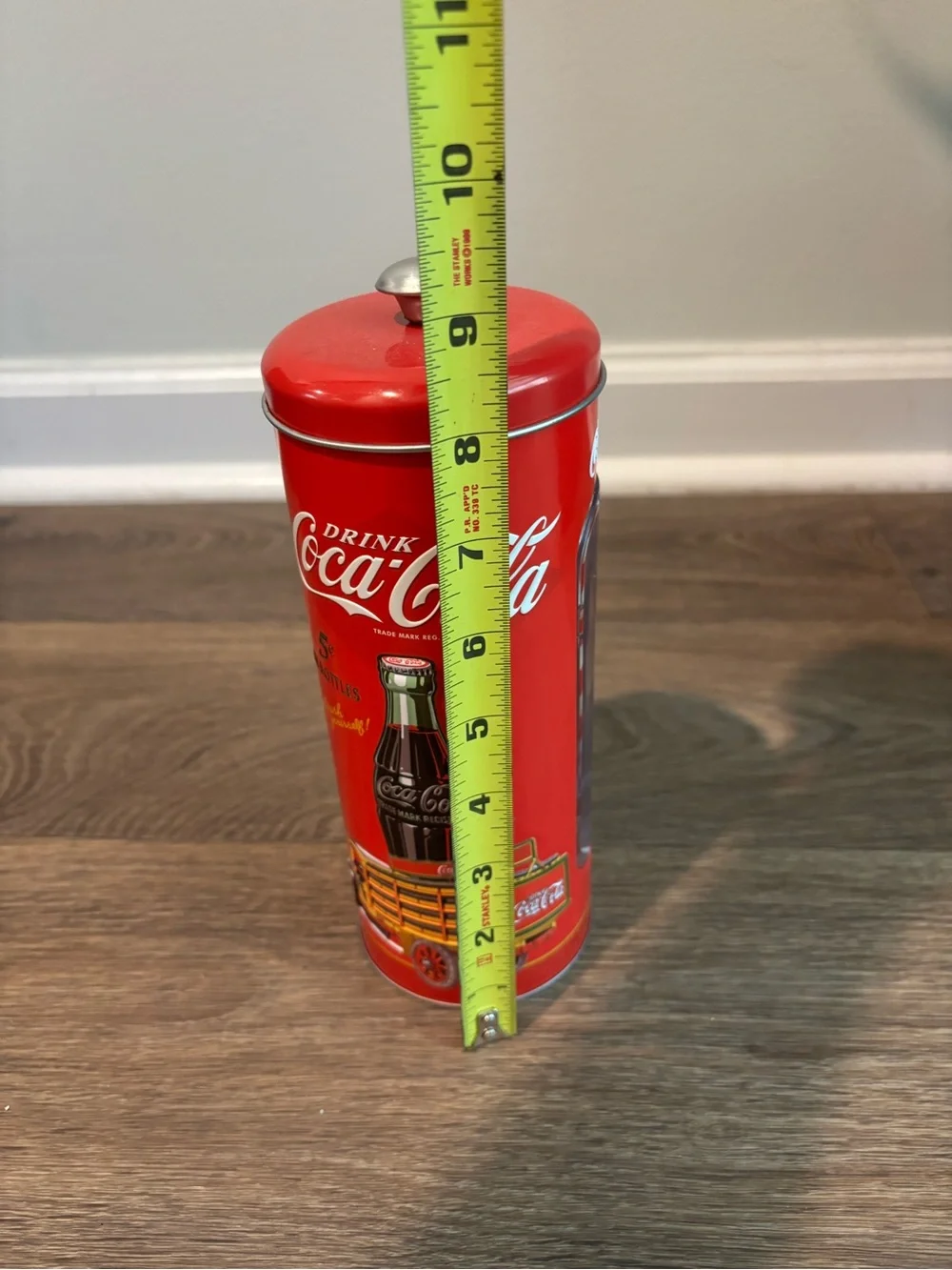 Coke Straw Holder Tin with Paper Straws  Perfect for 8